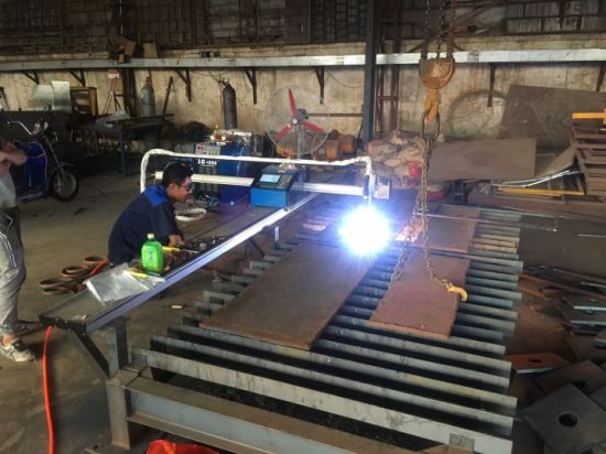 Cnc plasma cutting machine torch height control 200a plasma huayuan for steel metal